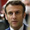 Emmanuel Macron officialise sa candidature à la présidentielle : ce tacle à un autre candidat qui fait réagir les internautes - Voici
