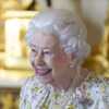 Prince Harry et ses mémoires : la reine Elizabeth II prend les devants et lui coupe l’herbe sous le pied - Voici