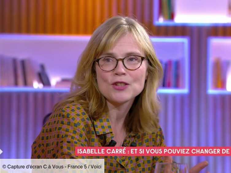Isabelle Carré : pourquoi elle a fondu en larmes sur le plateau de C à Vous ? (ZAPTV)