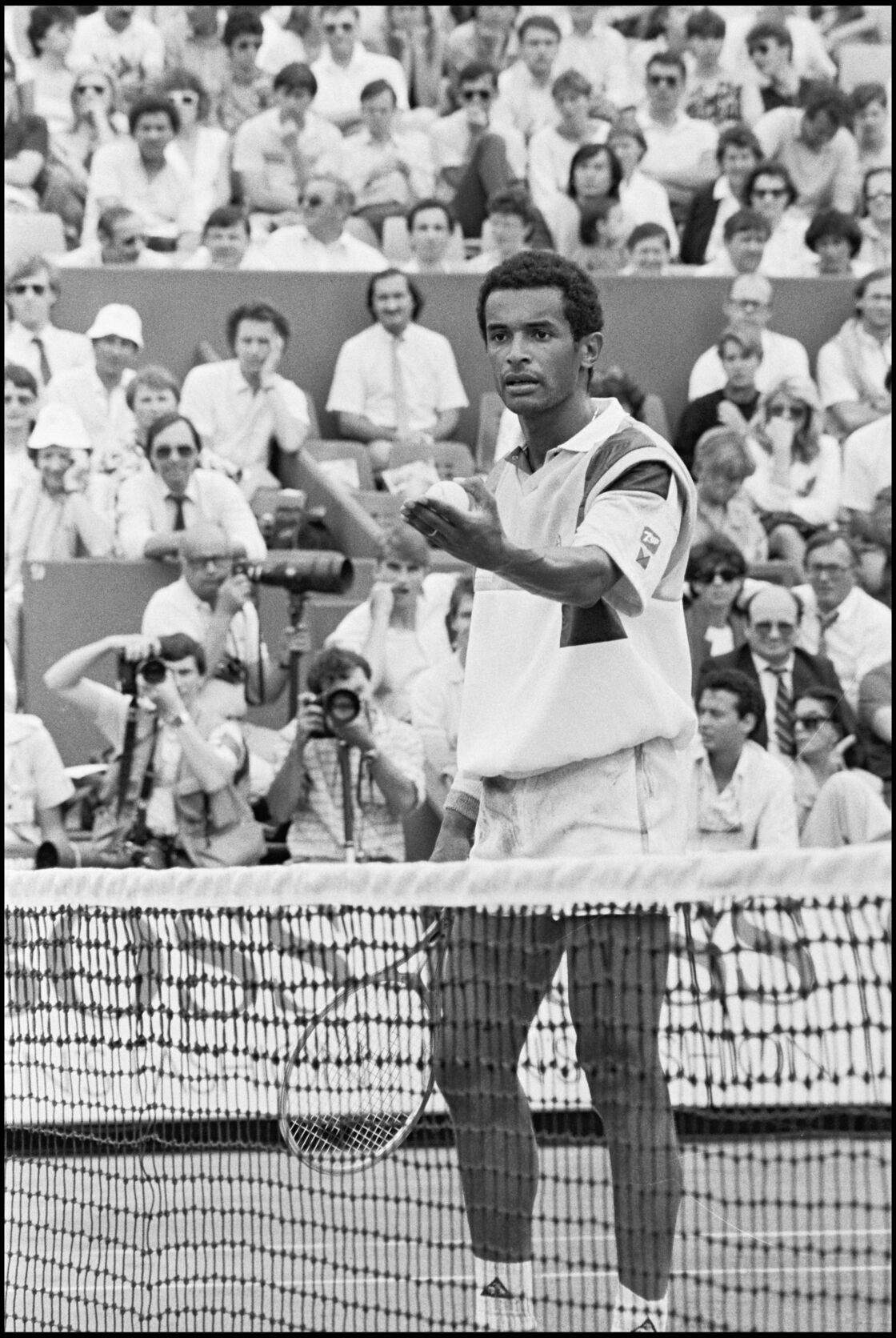 Yannick Noah (25 ans) au tournoi de Roland-Garros en 1985