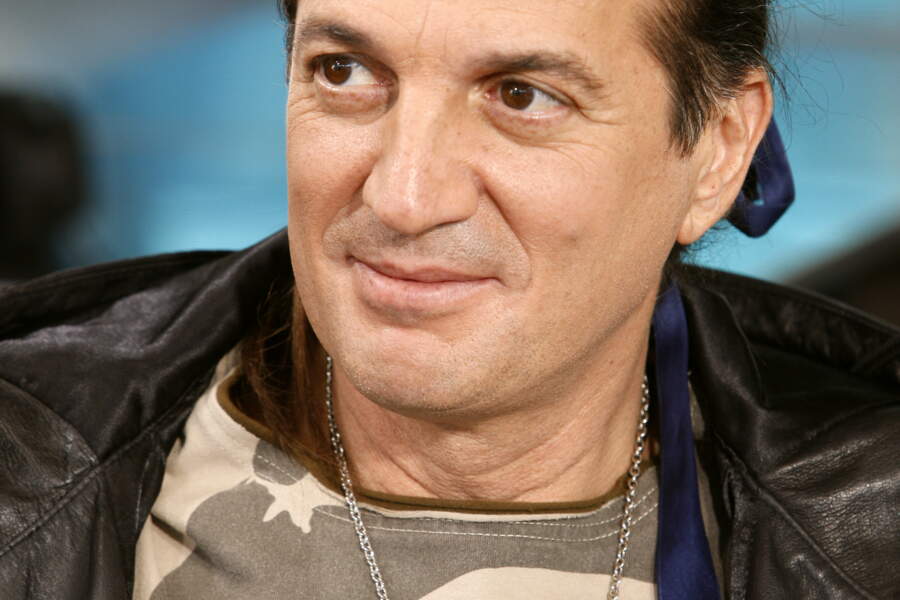 La vie en images de Francis Lalanne Voici