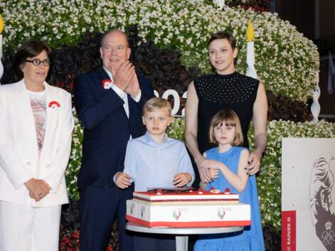 Charlène et Albert de Monaco avec leurs enfants... Les Grimaldi en famille pour les célébrations du centenaire de Rainier III