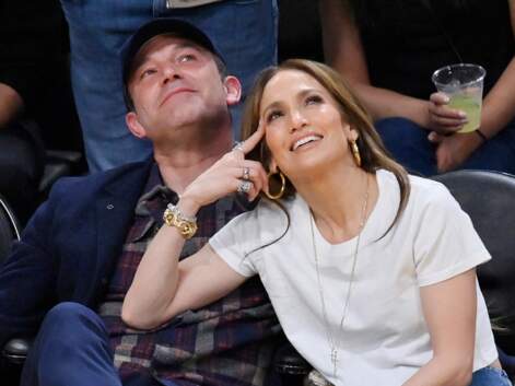 Jennifer Lopez et Ben Affleck très amoureux, Kim Kardashian en famille... Les stars au match de basket des Lakers contre les Warriors