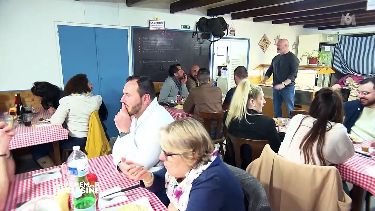 Cauchemar En Cuisine 22 Juin 2022 Cauchemar en cuisine : Philippe Etchebest dépité par le rythme en cuisine,  il prend une décision radicale (ZAPTV) - Voici