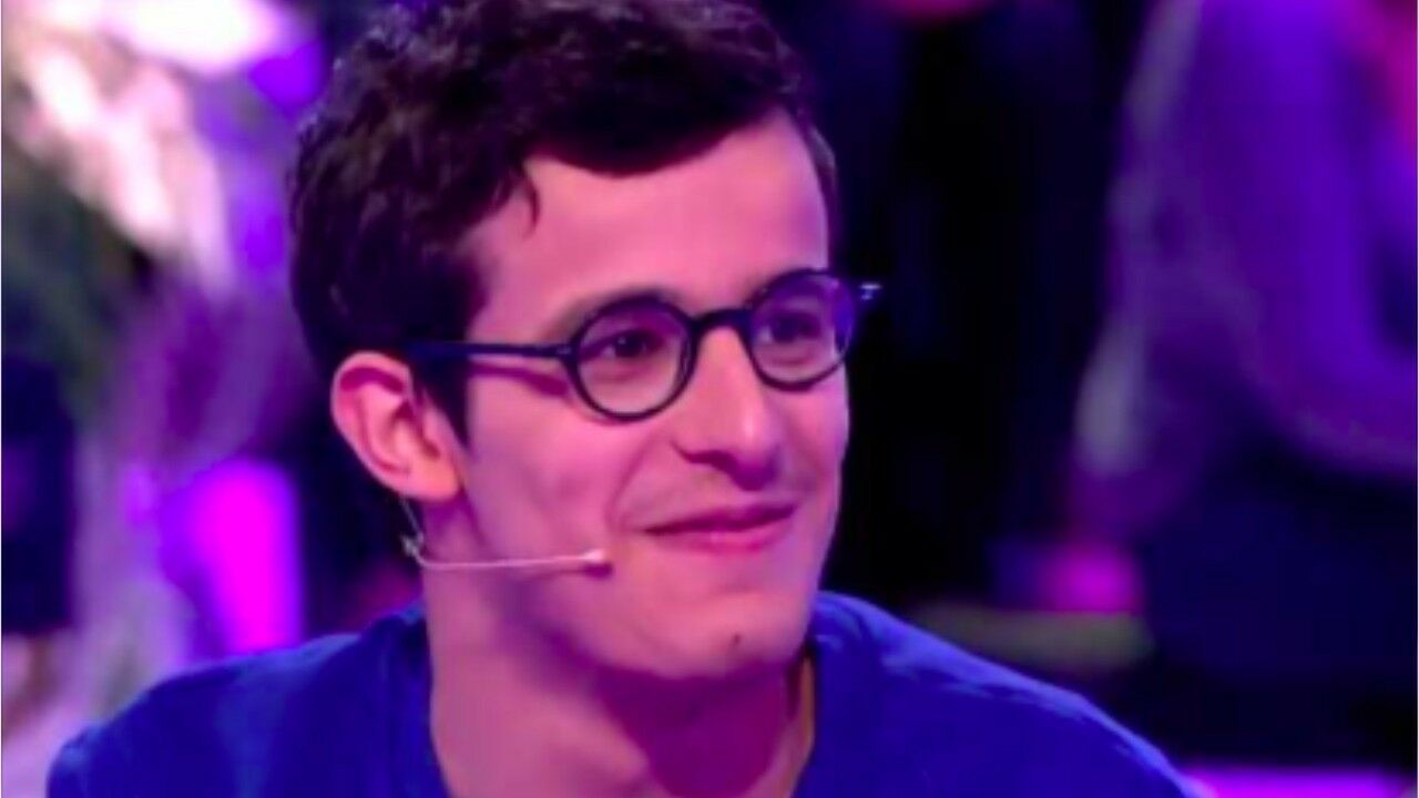 Les Grosses Tetes Avec Paul El Kharrat Paul El Kharrat : à peine débarqué dans Les Grosses Têtes, il corrige déjà  une erreur de Laurent Ruquier ! - Voici