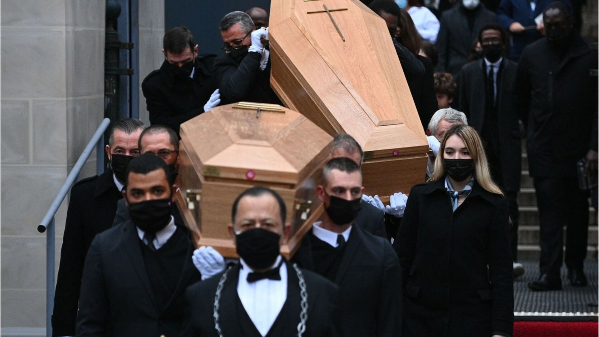 Ou Sont Enterres Les Freres Bogdanov Mort d'Igor et Grichka Bogdanoff : le geste fort de Francis Lalanne à  l'enterrement des deux frères - Voici