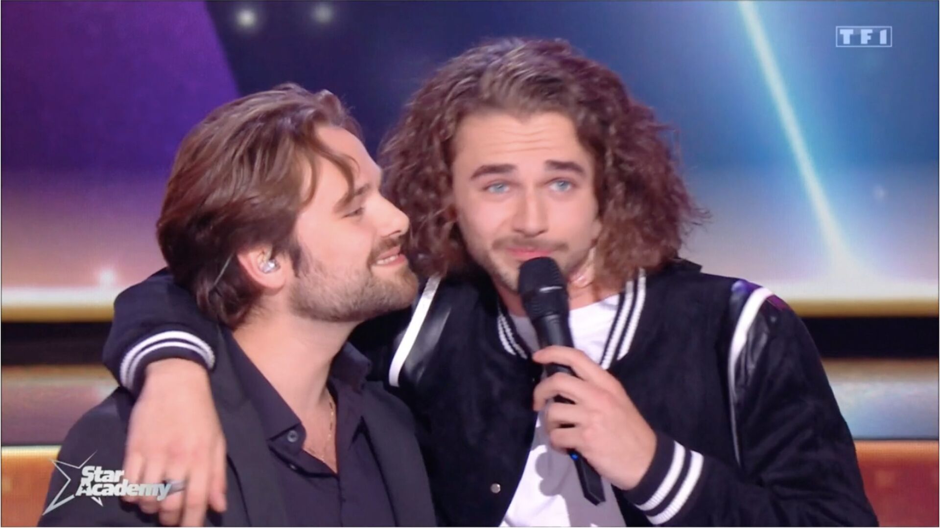 Julien Star Academy Absent Du Prime Star Academy : Julien refuse de se rendre au cours de sport, les  internautes furieux - Voici