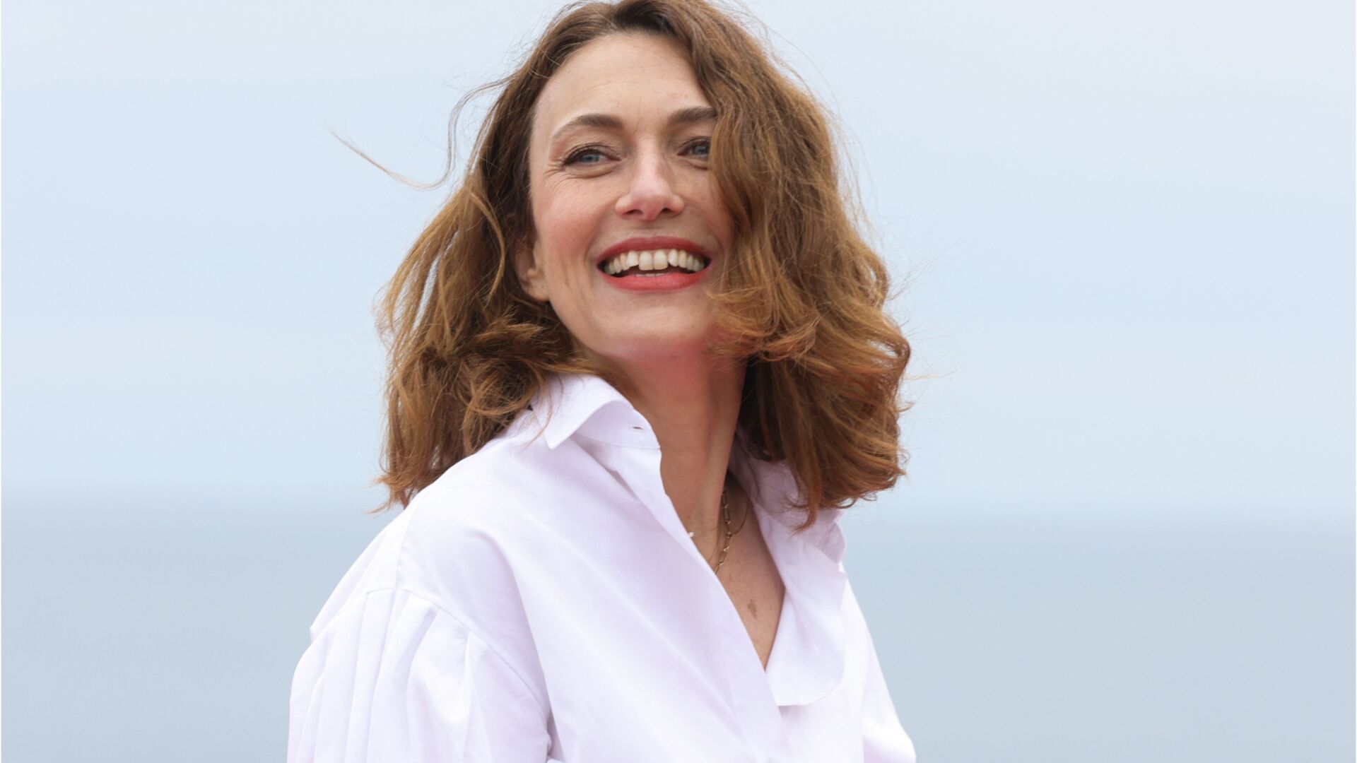 Barbara Cabrita Et Natacha Lindinger Sam : Natacha Lindinger quitte la série de TF1, sa célèbre remplaçante  dévoilée - Voici