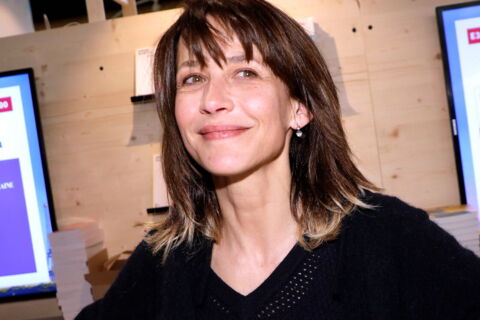 PHOTO Sophie Marceau : elle apparaît transformée par une coloration tie