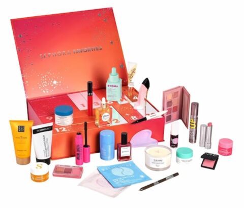 Calendrier de l'Avent - 26 produits Make-up, Soin, Capillaire et Parfum Sephora à 149,90€ 