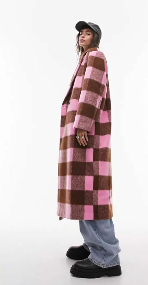Manteau long habillé en tissu brossé à carreaux rose Topshop, 129 euros
