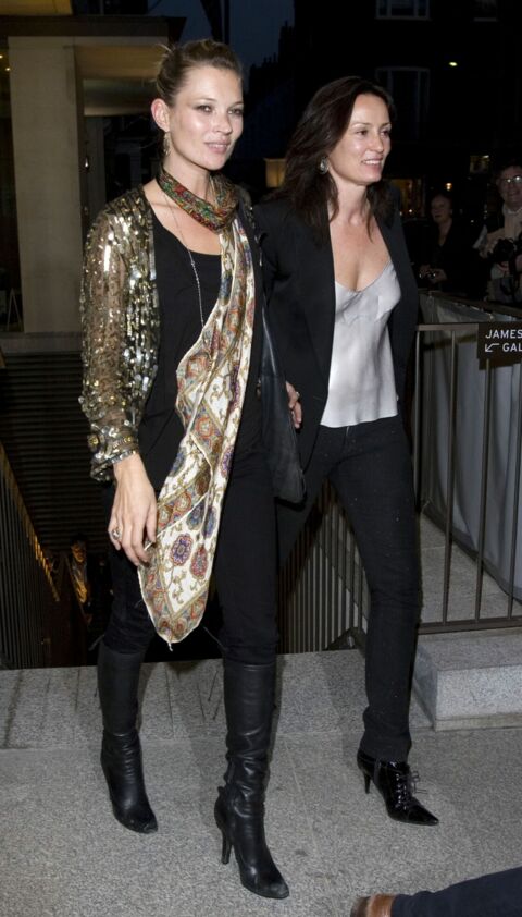 En 2008 déjà, Kate Moss adoptait le jean rentré dans les bottes