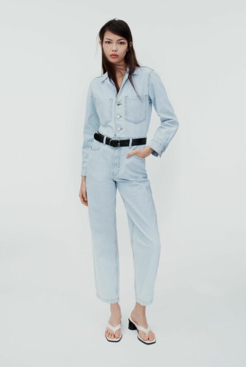 Combinaison Z1975 en jean à manches longues Bleu Clair, Zara, 49,95 euros.
