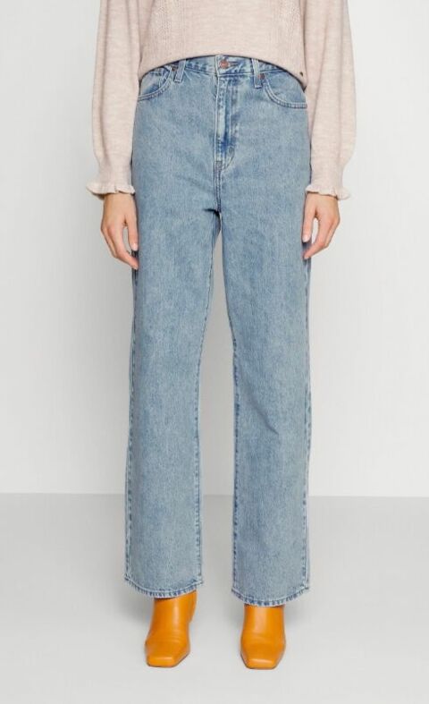 Jean taille haute relaxed fit Levi's, 89,95 euros