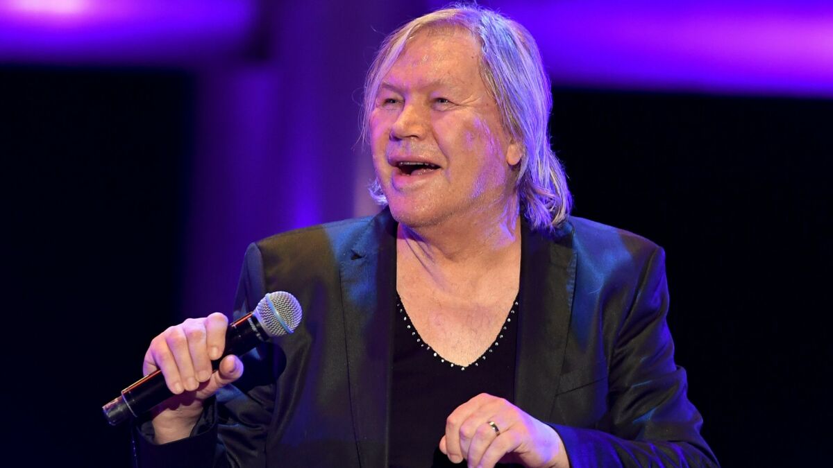 Qui Est Le Compagnon De Patrick Juvet Mort de Patrick Juvet : pourquoi le chanteur s'était exilé en Espagne ? -  Voici
