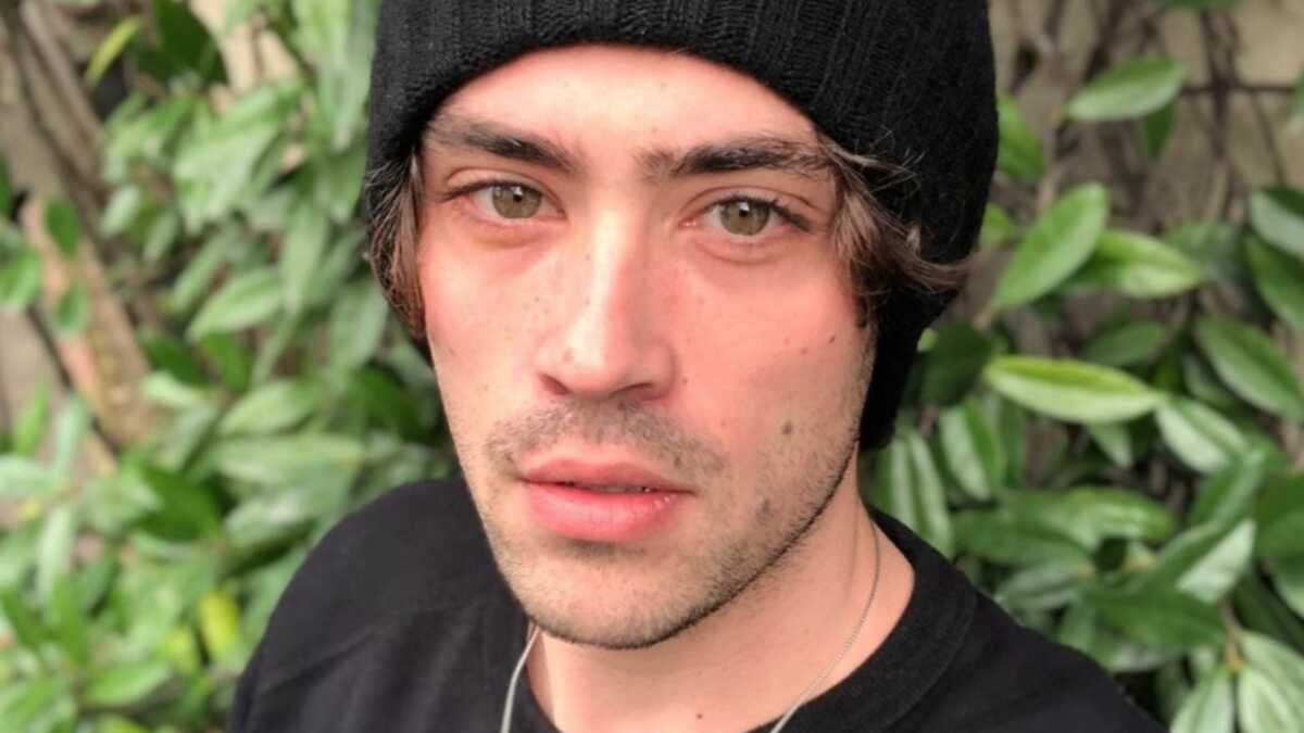 Films Et Séries Tv Avec Charles Créhange Demain nous appartient : qui est Charles Crehange, l'interprète de Quentin  ? - Voici