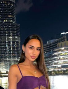 Astrid Nelsia - La biographie de Astrid Nelsia avec Voici.fr
