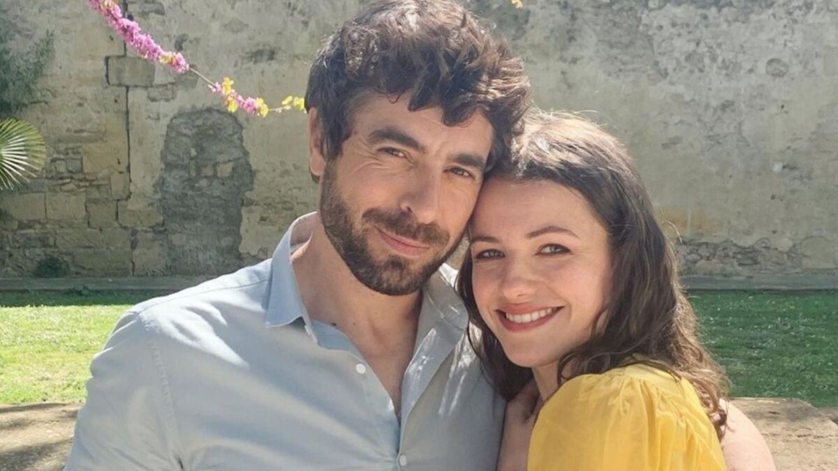 Anaïs Et Lisandro En Couple PHOTOS Ici tout commence : la belle déclaration d'Agustin Galiana à sa  partenaire Julie Sassoust - Voici