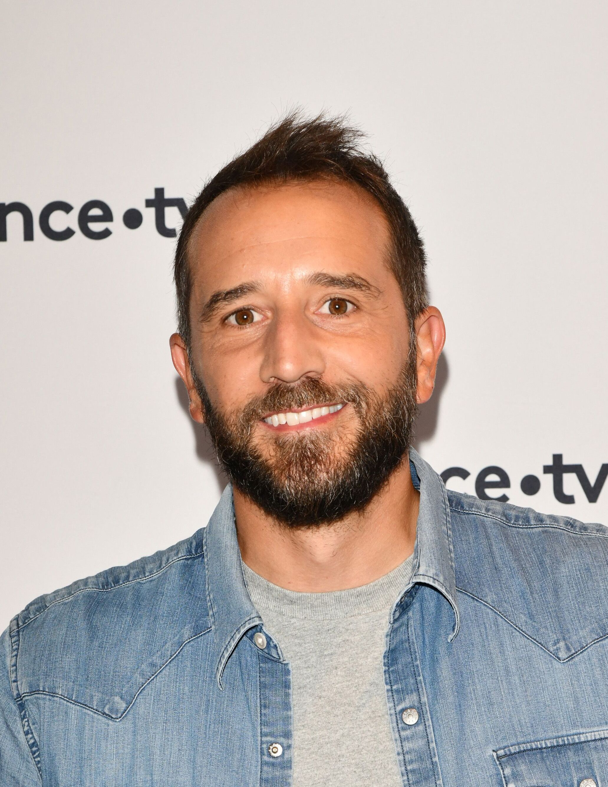 Raphael De Casabianca En Couple Avec Ismaël Khelifa - La biographie de Ismaël Khelifa avec Voici.fr