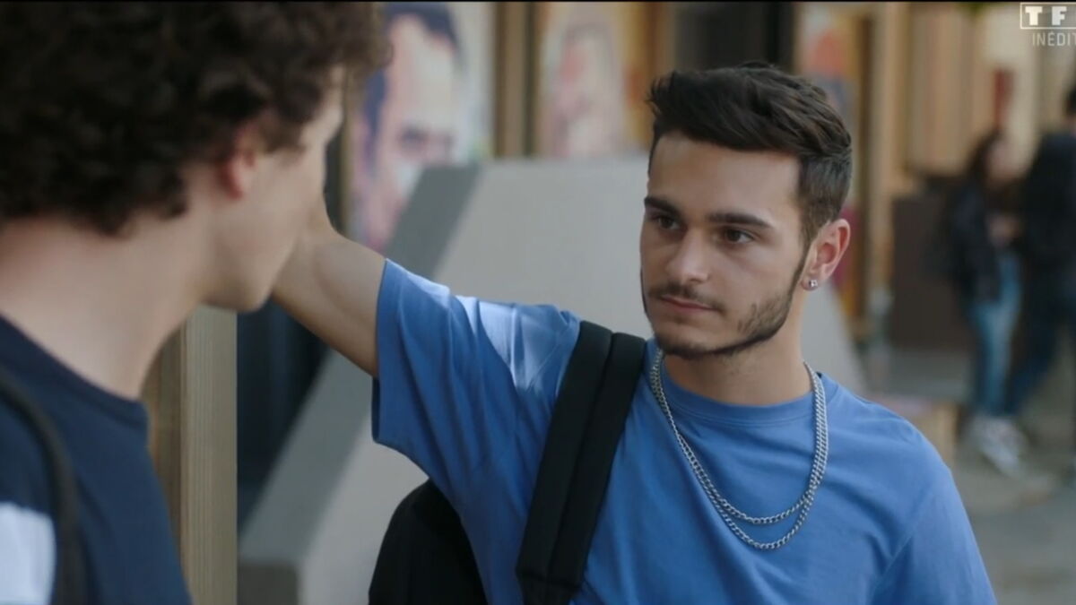 Nathan Dans Demain Nous Appartient Acteur INTERVIEW Adher : son rôle dans Demain nous appartient, ses relations avec  les autres acteurs, ses vidéos avec sa mère… Il se confie - Voici