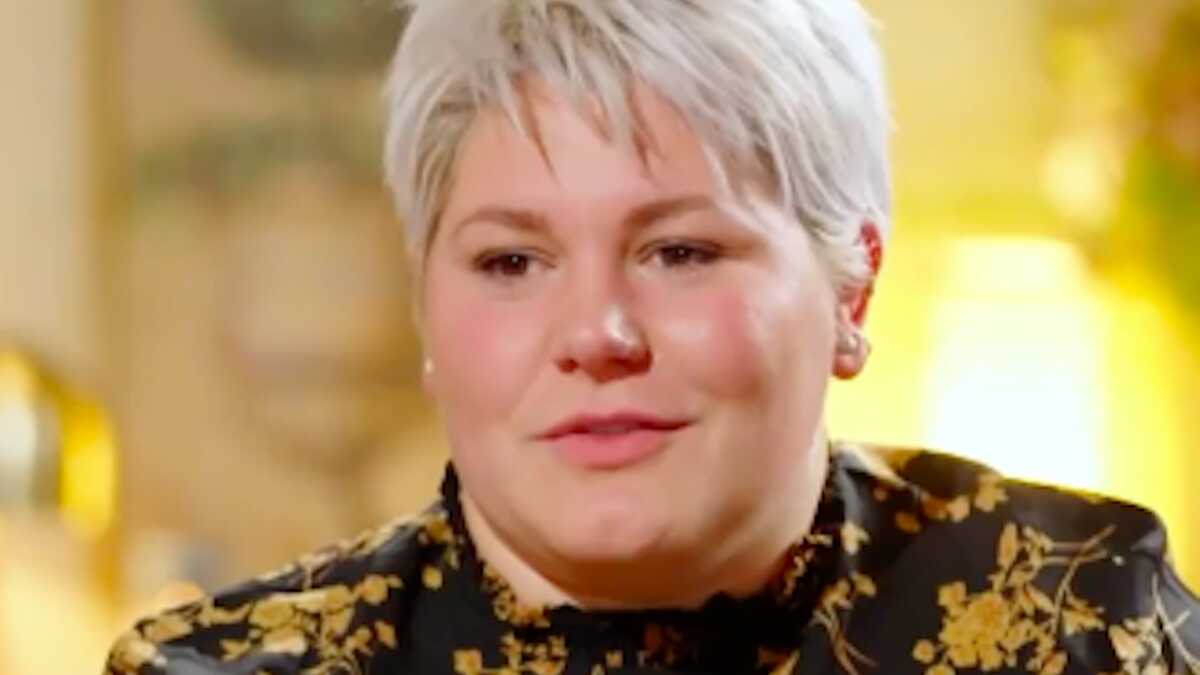 Lamour Est Dans Le Pre 2022 Portraits L'amour est dans le pré 2022 : Karine Le Marchand partage le premier  portrait de la saison - Voici