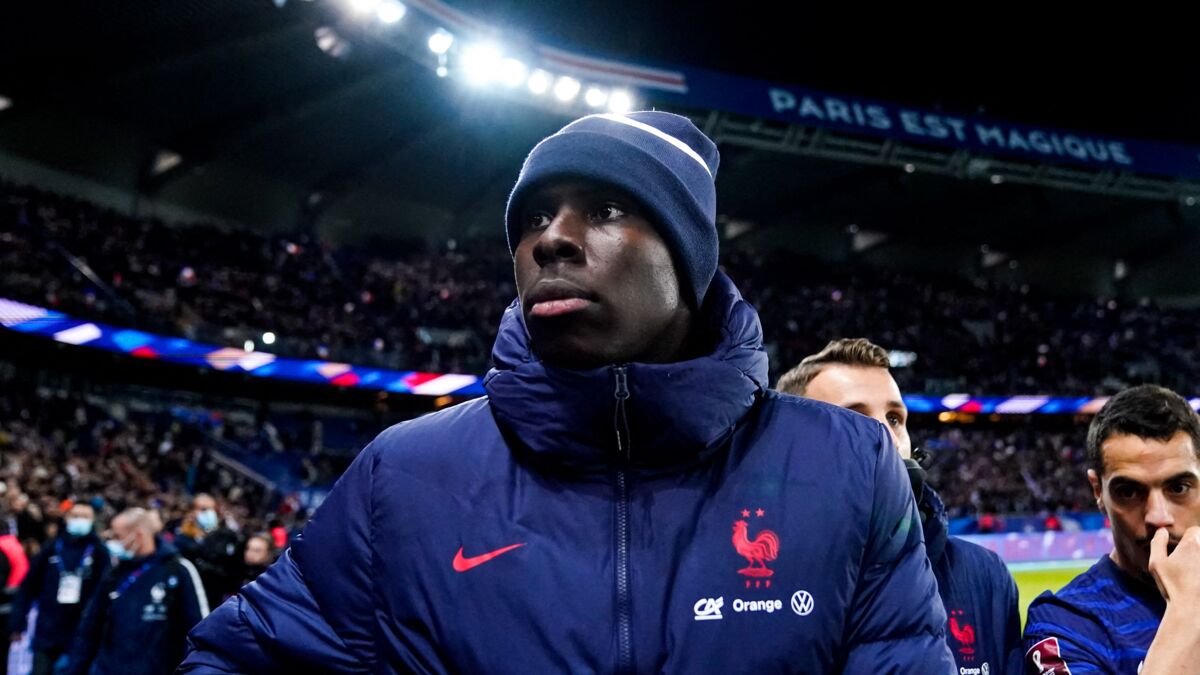 Kurt Zouma Filme En Train De Frapper Son Chat Le Joueur De L Equipe De France En Plein Scandale Voici