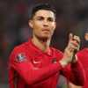 Cristiano Ronaldo : après avoir balancé le portable d’un fan, le footballeur présente ses excuses - Voici
