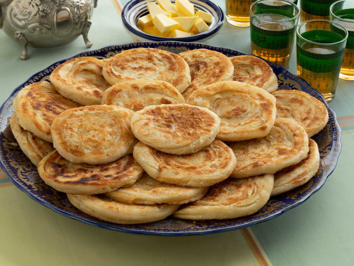 Ramadan 2026 : galette Kesra et salade Hmiss pour une entrée gourmande