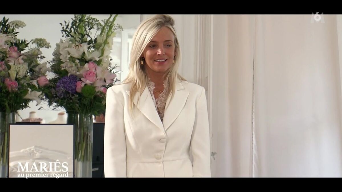 Mariés Au Premier Regard 2022 Jennifer Jennifer (MAPR 6) : elle se justifie sur le choix contesté de sa tenue de  mariage - Voici