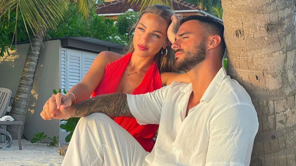 Maddy Burciaga Enceinte Benjamin Samat Raconte Leur Methode Insolite Pour Trouver Un Prenom A Leur Bebe Voici