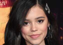 Jenna Ortega La Biographie De Jenna Ortega Avec Voici Fr