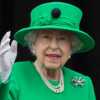 Mort d’Elizabeth II : le commentaire émouvant d’Harry à la foule massée devant Windsor - Voici