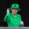 Elizabeth II à cheval : à 96 ans, la reine serait plus en forme que jamais - Voici