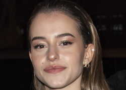 Léa Elui - La biographie de Léa Elui avec Voici.fr