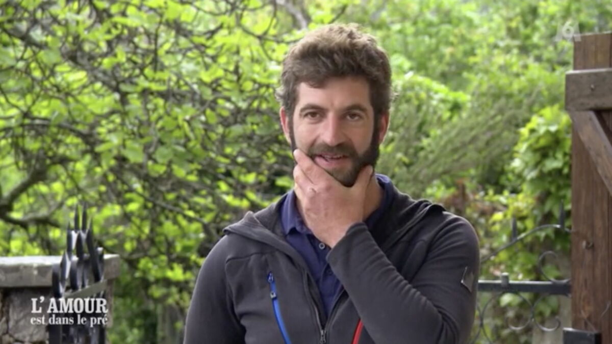 L Amour Est Dans Le Pre Le Cadeau De Perrine A Sebastien Sidere Les Internautes Voici