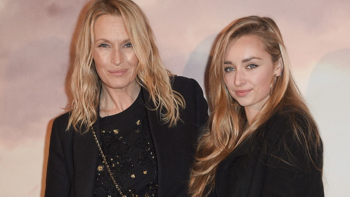 Emma Smet A 25 Ans Ilona Smet Et Estelle Lefebure Lui Font Une Declaration D Amour Pour Son Anniversaire Voici Emma Smet A 25 Ans Ilona Smet Et Estelle Lefebure Lui Font Une Declaration D Amour Pour Son Anniversaire Voici