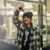 Johnny Depp victime d’une arnaque : l’acteur alerte ses fans - Voici
