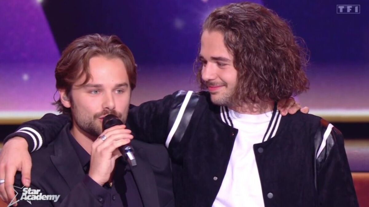 Julien Chante Avec Son Frere Star Academy : Julien révèle ce que lui a confié son frère à l'oreille lors  du prime - Voici
