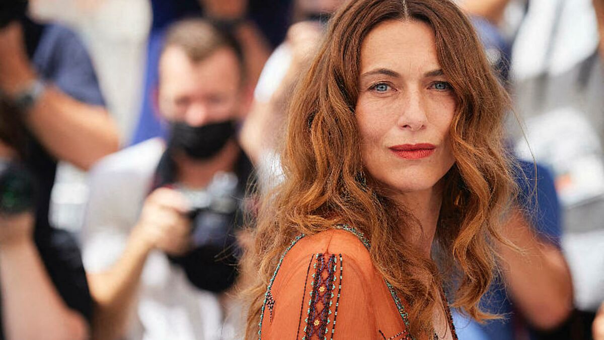 Barbara Cabrita Et Natacha Lindinger Sam : Natacha Lindinger quitte la série de TF1, sa célèbre remplaçante  dévoilée - Voici