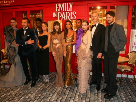 Lily Collins et tout le casting de la série Emily in Paris à l'avant-première de la saison 3 à Paris