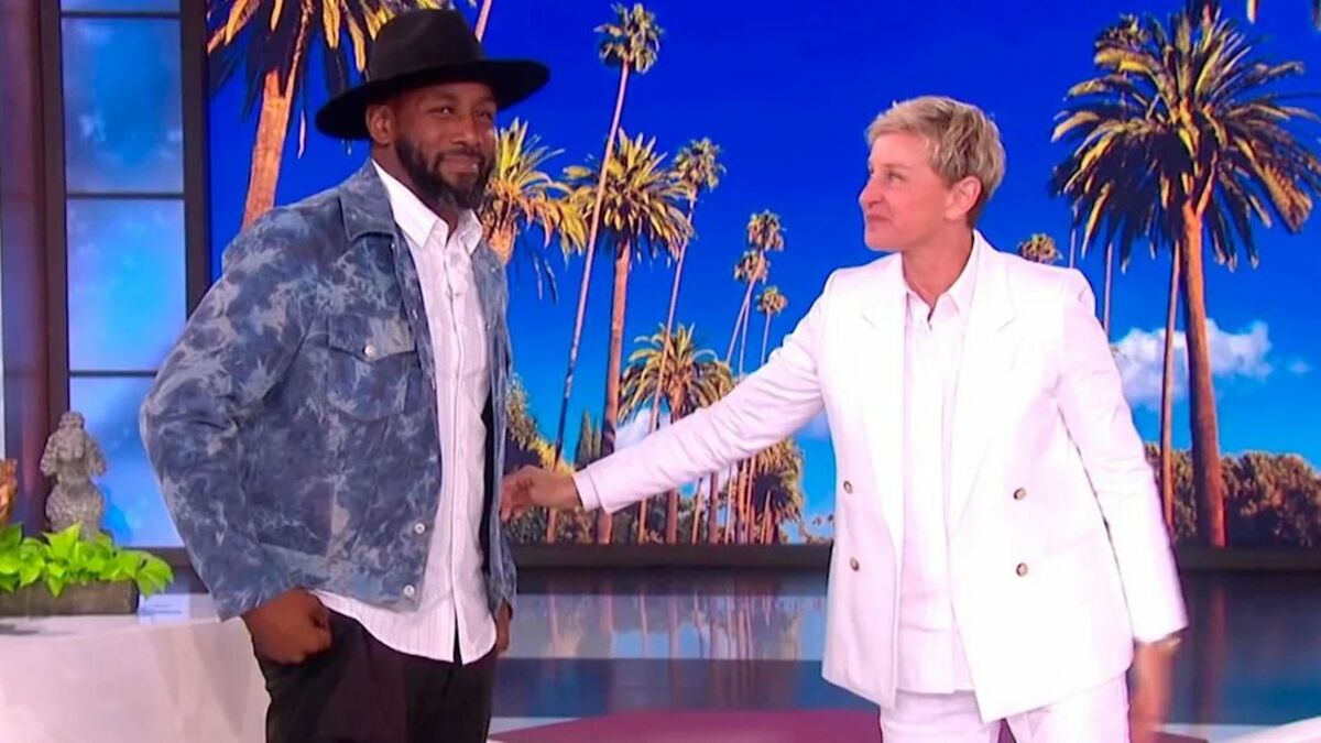 Stephen Boss Cause De Sa Mort Ellen DeGeneres en deuil : son producteur, Stephen « tWitch » Boss, meurt  brutalement à l'âge de 40 ans - Voici
