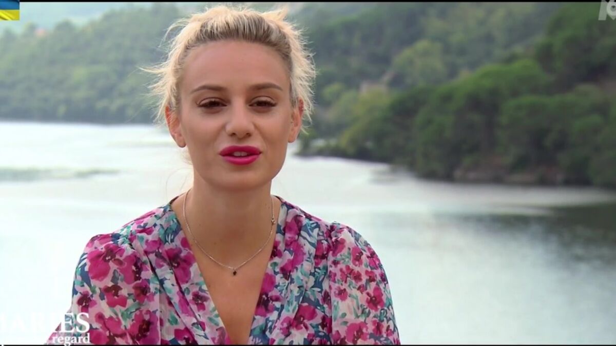 Alicia De Mariés Au Premier Regard Alicia (Mariés au premier regard) partage un bouleversant message  concernant l'accident qui a tué sa sœur - Voici