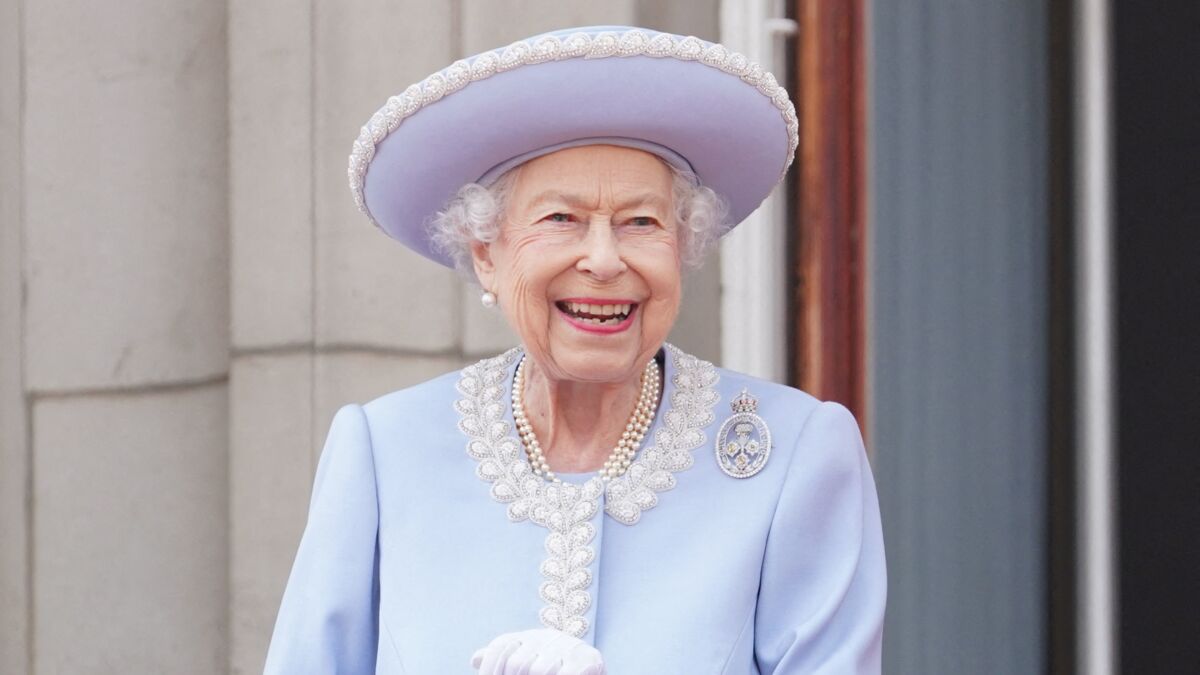 Dernieres Nouvelles De La Famille Royale D Angleterre Elizabeth II : cet hommage discret de la famille royale dans ses voeux du  Nouvel An - Voici