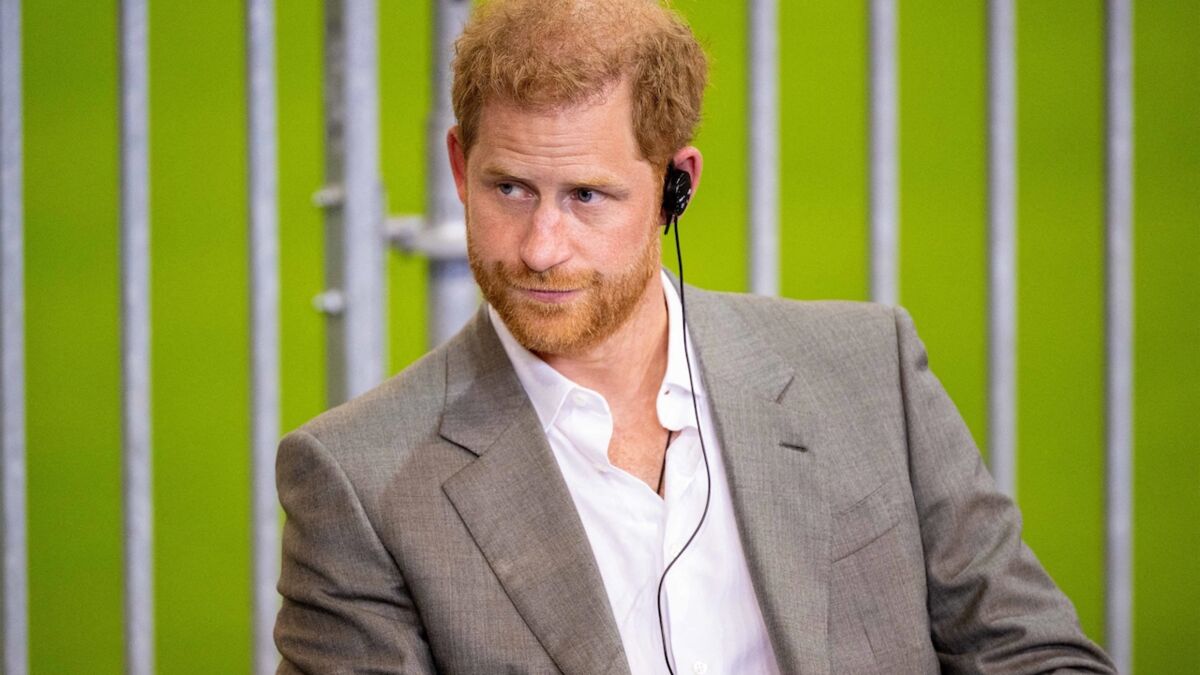 Pourquoi Le Prince Harry Est Roux Prince Harry frappé par le karma ? Pourquoi il a été contraint d'évacuer sa  villa à Montecito - Voici