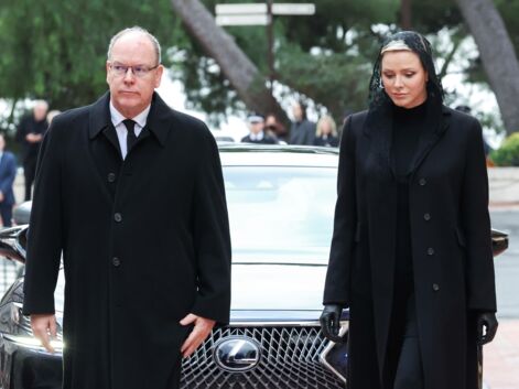 Charlène et Albert de Monaco émus aux obsèques de monseigneur Barsi