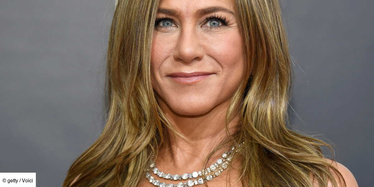 Butterfly hair : cette coupe de cheveux réalisée à la maison fait le