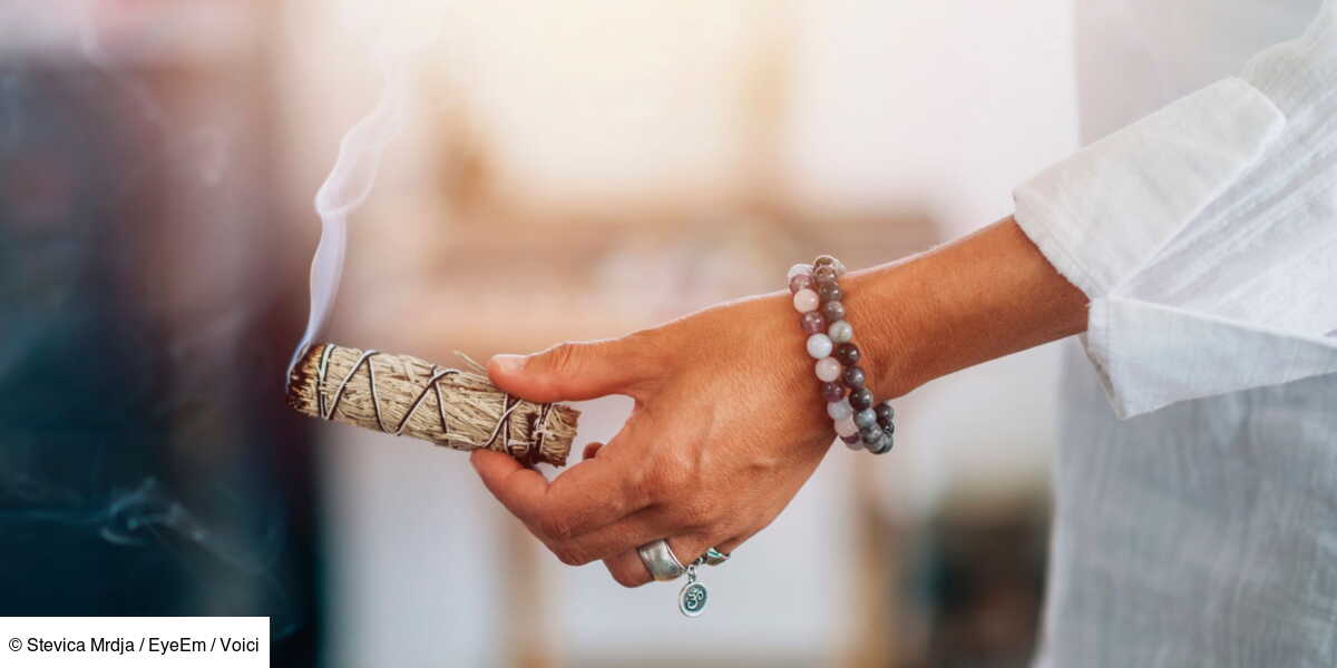 Sauge blanche, palo santo… La fumigation, ça marche vraiment ? Les vraies raisons d