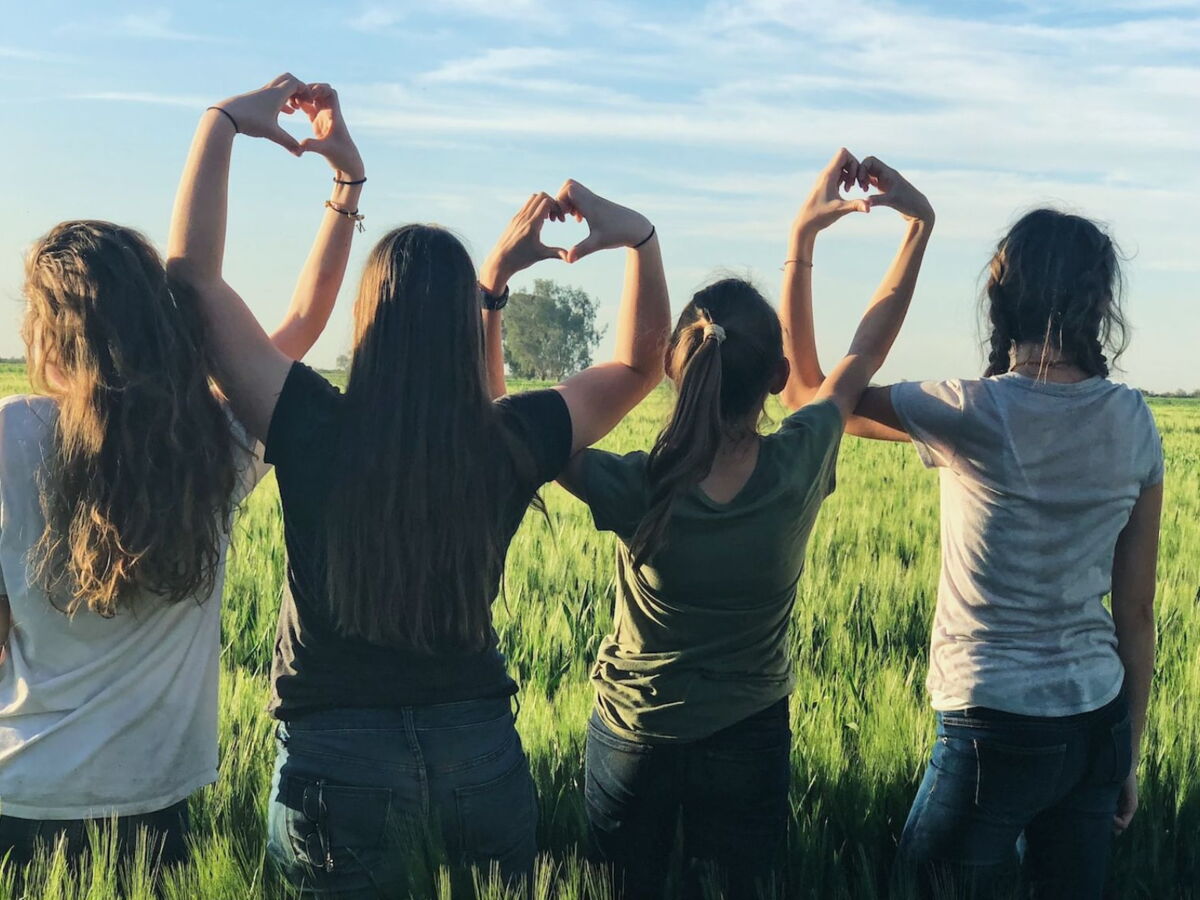 Compatibilité amoureuse des signes d'Air : amours, alliances et pires unions selon l'astrologie
