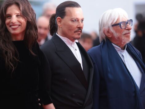 Cannes 2023 : Johnny Depp et Maïwenn complices pour la montée des marches de Jeanne du Barry
