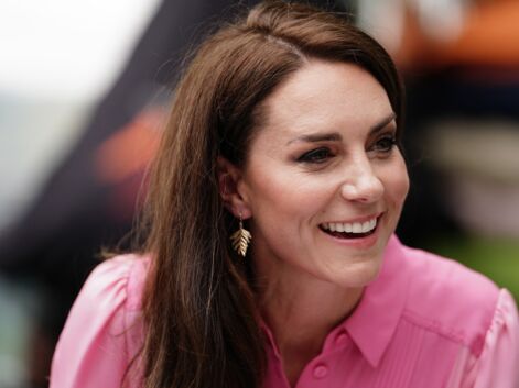 Kate Middleton pique-nique avec des enfants au Chelsea Flower Festival